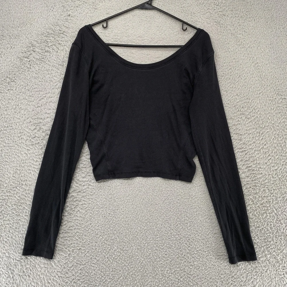 Lululemon Crop Long‎ Sleeve Shirt Womens 10 Medium Black Open Back Yoga Workout